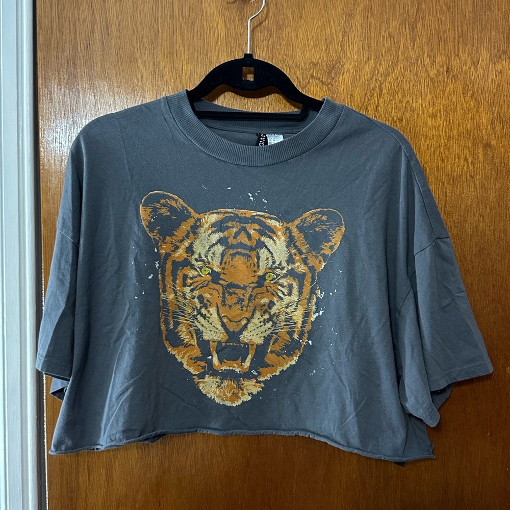 Tiger Crop Top Shirt